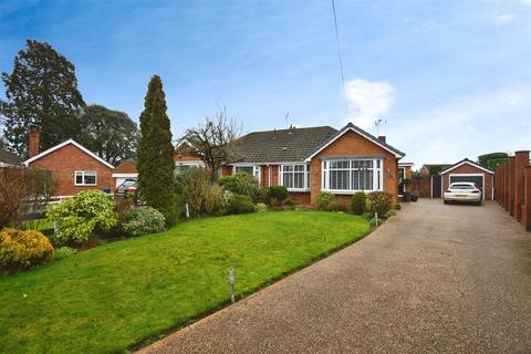 2 bedroom semi-detached bungalow for sale, Four Acre Close, Kirk Ella