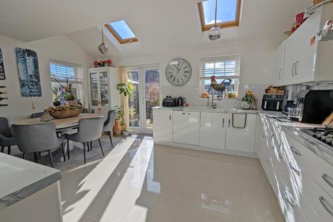 5 bedroom detached house for sale, Aginhills Drive, Taunton TA2