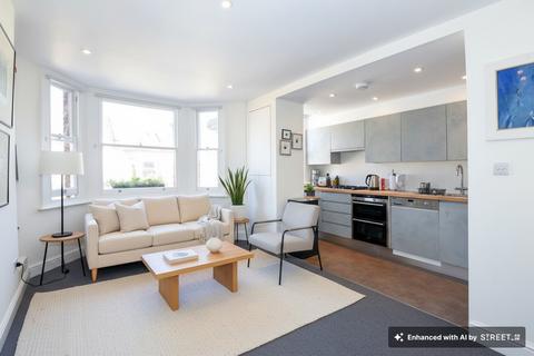 3 bedroom flat for sale, Handforth Road, London, SW9
