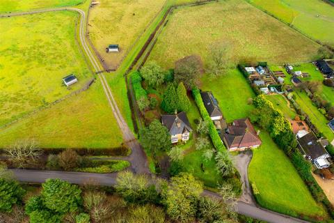 undefined, Bucks Hill, Kings Langley