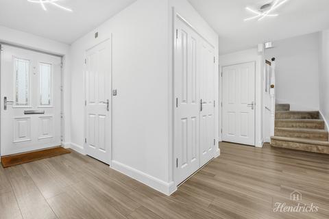 4 bedroom detached house for sale, Beehive Lane, Hockley, SS5 4