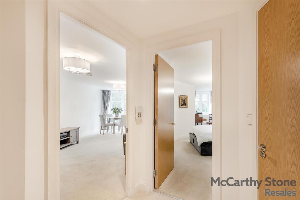 8676973-interior22.jpg