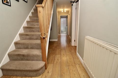 3 bedroom terraced house for sale, Flecknoe Close, Birmingham B36