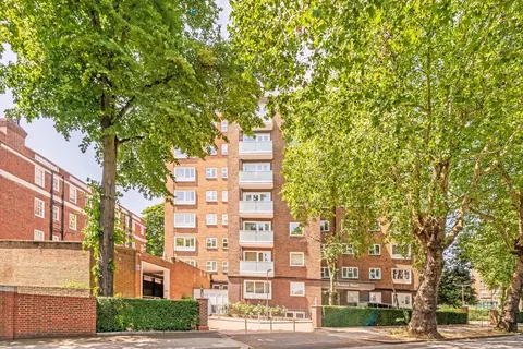 2 bedroom apartment to rent, Avenue Road, London NW8