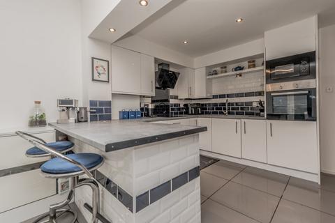 2 bedroom semi-detached house for sale, Meadowcroft Rise, Bierley, Bradford, West Yorkshire, BD4