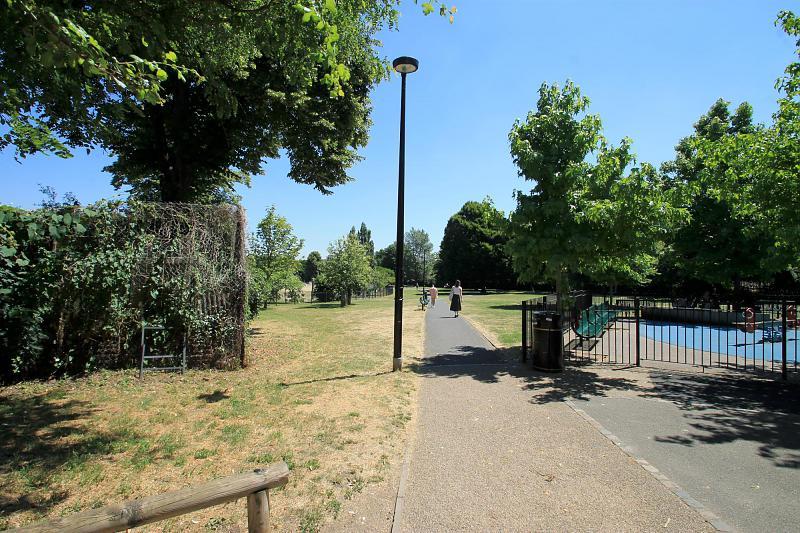 Park nextdoor