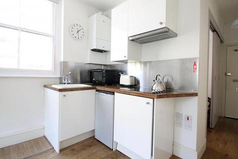 1 bedroom flat to rent, Azenby Road, London, SE15