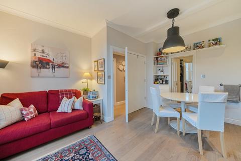 Holland Road, Kensington and Chelsea, London, W14