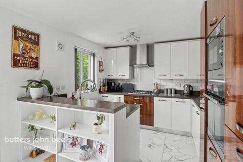 4 bedroom detached house for sale, Heritage Rise, Winsford