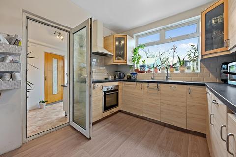 undefined, Romney Close, Harrow, HA2