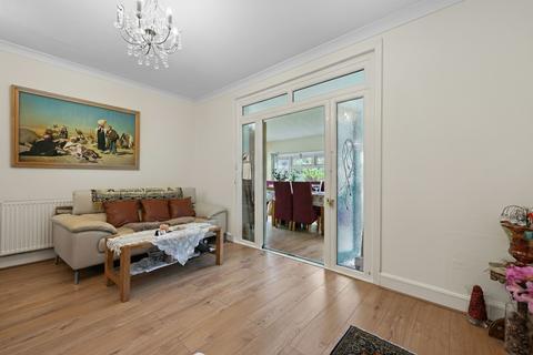 undefined, Romney Close, Harrow, HA2