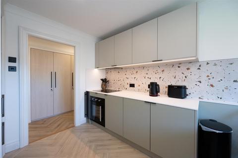 3 bedroom flat to rent, Mark Anthony Court, Hayling Island PO11