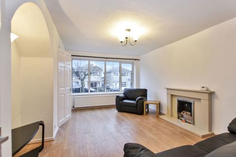 3 bedroom detached house for sale, Bruntcliffe Drive, Leeds LS27