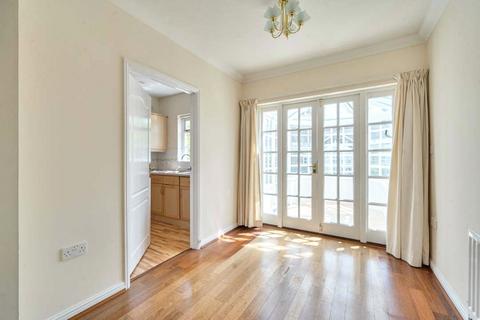 undefined, Whybrow Gardens, Castle Village, Berkhamsted, Hertfordshire, HP4