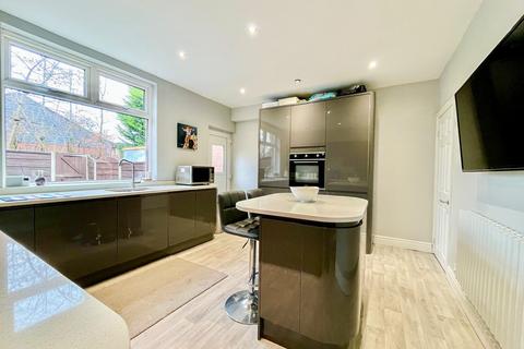 3 bedroom terraced house for sale, Robertson Street, Manchester M26