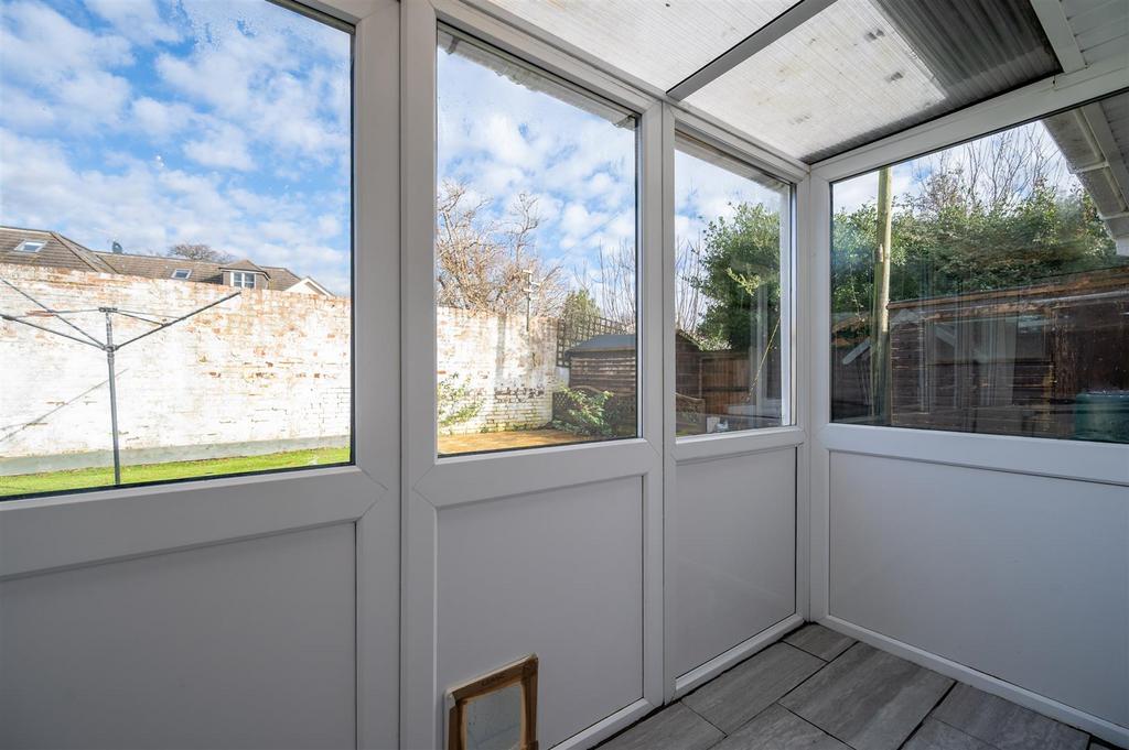 11 Westfield Oaks 26 20.jpg