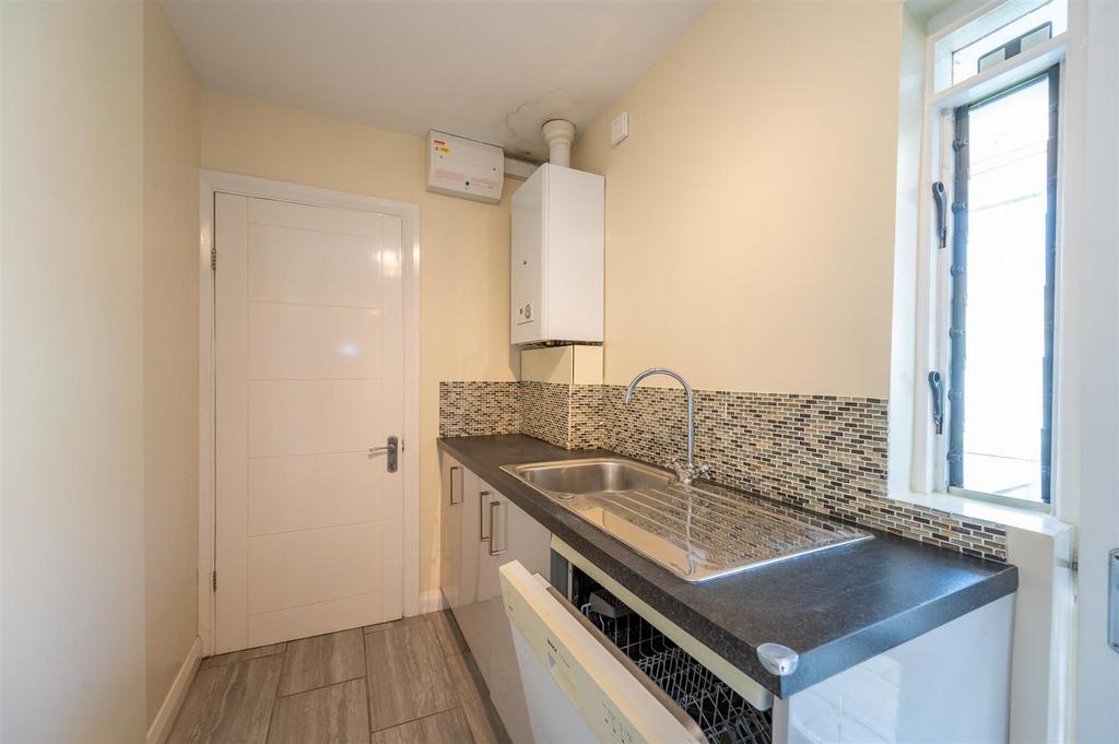 11 Westfield Oaks 26 15.jpg