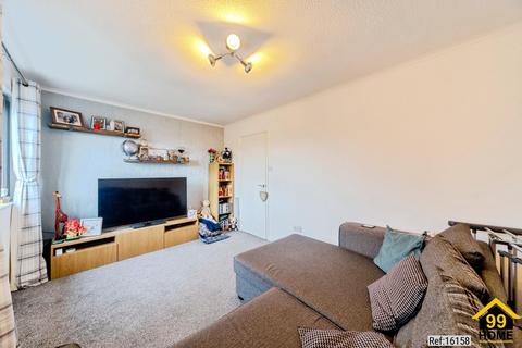 undefined, Buzzacott Lane, Milton Keynes, MK4
