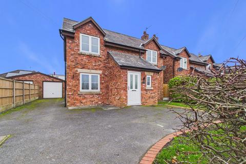 3 bedroom detached house to rent, Southport Road, Lydiate, Liverpool, L31 4HD