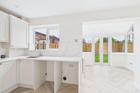 3 bedroom detached house to rent, Southport Road, Lydiate, Liverpool, L31 4HD