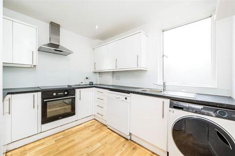3 bedroom flat for sale, Queens Road, London SE15