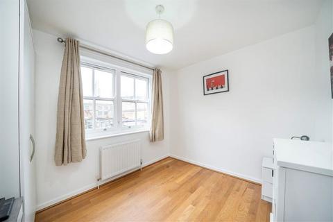 undefined, Woodseer Street, London E1