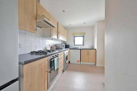 2 bedroom flat to rent, Kenton Lane, Harrow, HA3
