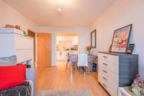 1 bedroom flat to rent, Commercial Road, Aldgate, London, E1
