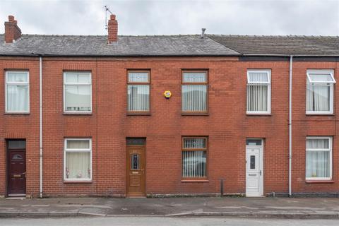 Eaves Lane, Chorley
