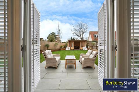 undefined, Hollow Drive, Thornton, Liverpool