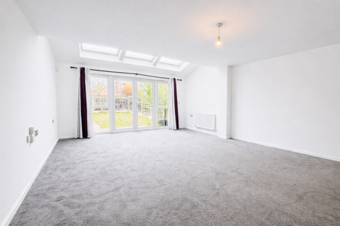 3 bedroom semi-detached house to rent, Great Clowes Street, Salford, Greater Manchester, M7 1AL