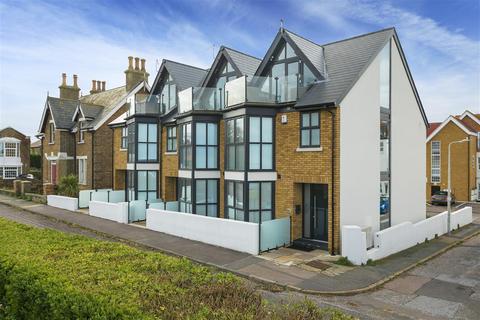 undefined, Sandy Villas, Old Boundary Road, Westgate