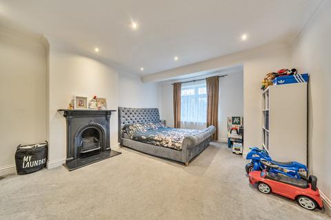 2 bedroom maisonette for sale, Kenneth Gardens, Stanmore