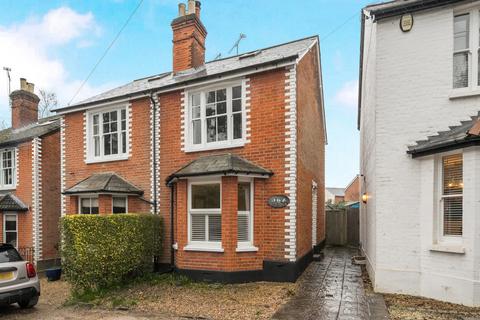 undefined, Rose Villas, Woking GU22