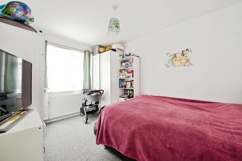 undefined, Chalforde Gardens, Romford, RM2