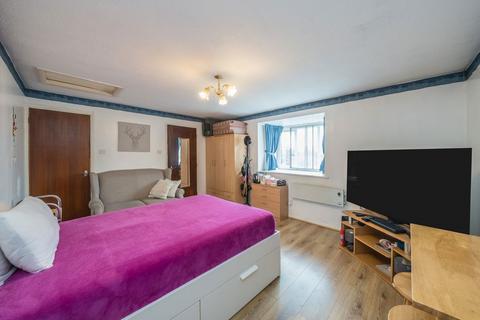 undefined, Kilberry Close, Isleworth TW7