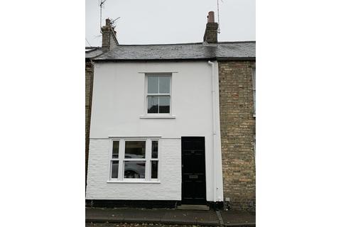 2 bedroom terraced house to rent, Springfield Road, Cambridge CB4