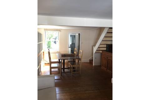 2 bedroom terraced house to rent, Springfield Road, Cambridge CB4