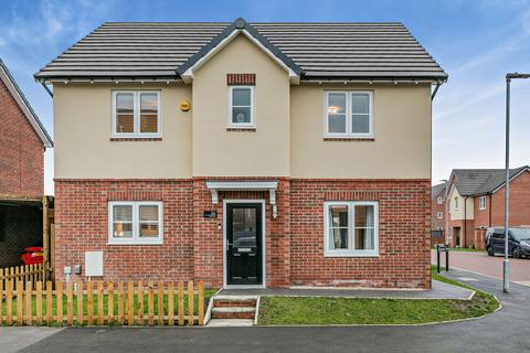 4 bedroom detached house for sale, Lowe Lane, Castleford, West Yorkshire