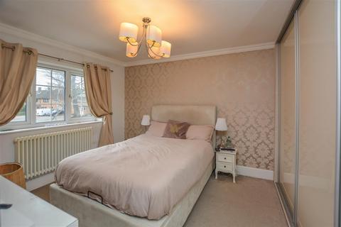 3 bedroom terraced house for sale, Pondfield Lane, Brentwood