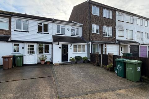 3 bedroom terraced house for sale, Anderson Drive, Ashford TW15