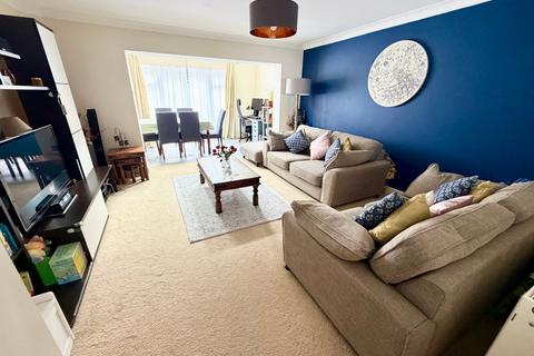 3 bedroom terraced house for sale, Anderson Drive, Ashford TW15