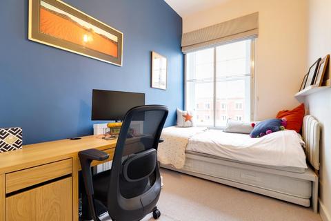 2 bedroom flat for sale, St. Margarets Road, Cheltenham