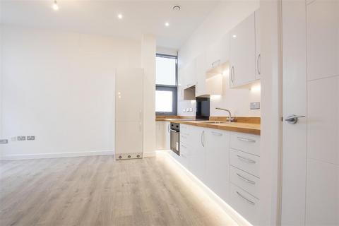 2 bedroom flat to rent, Edinburgh Gate, Harlow CM20
