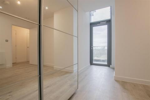 2 bedroom flat to rent, Edinburgh Gate, Harlow CM20