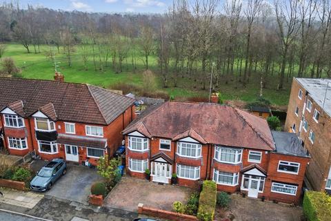 Park Lane, Whitefield, M45