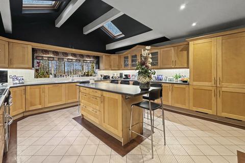 4 bedroom semi-detached house for sale, Park Lane, Whitefield, M45