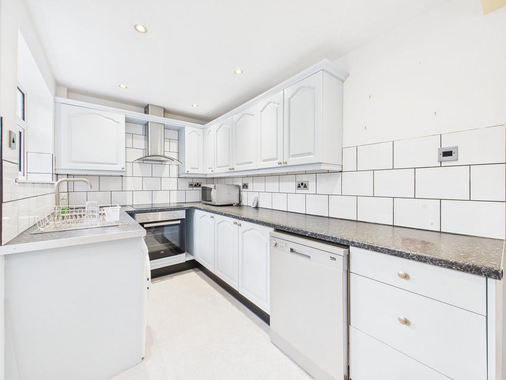 Dining Kitchen (First Floor)