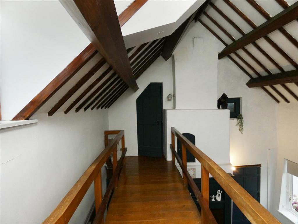 Galleried Walkway