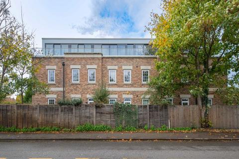 undefined, Northfield Avenue, London W13